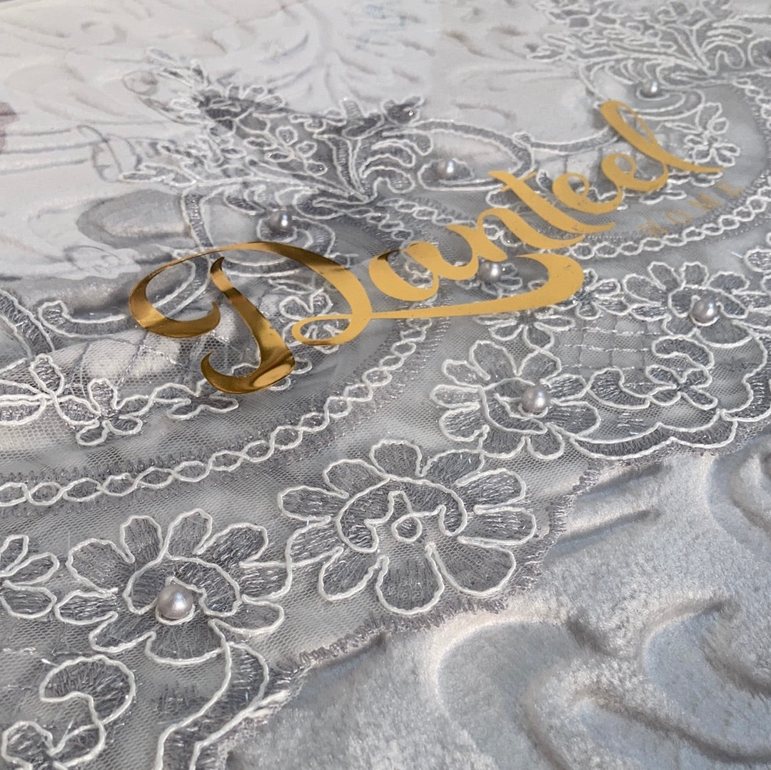 Parure de lit brodée - 6 pièces