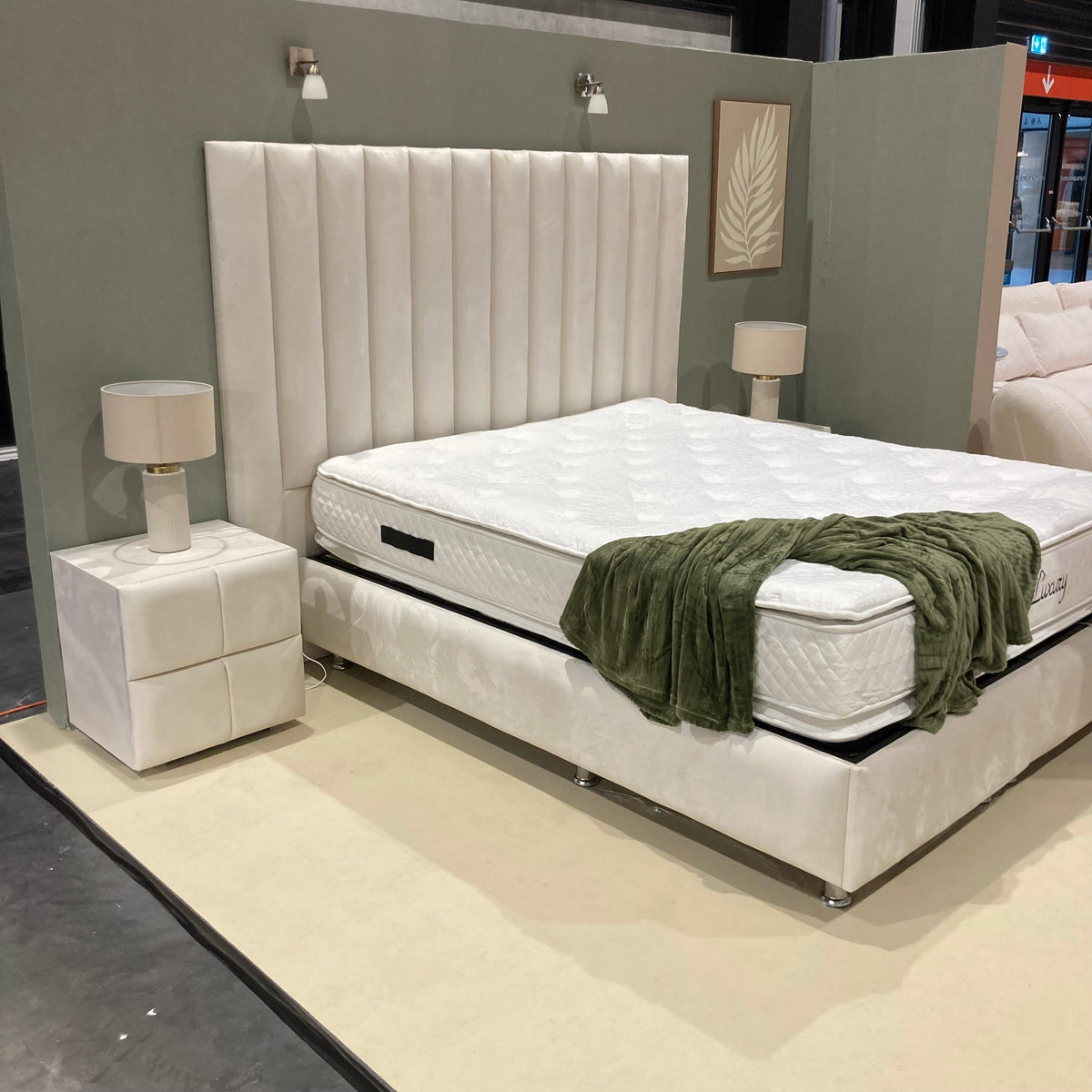 Lit coffre Athena velours blanc cassé
