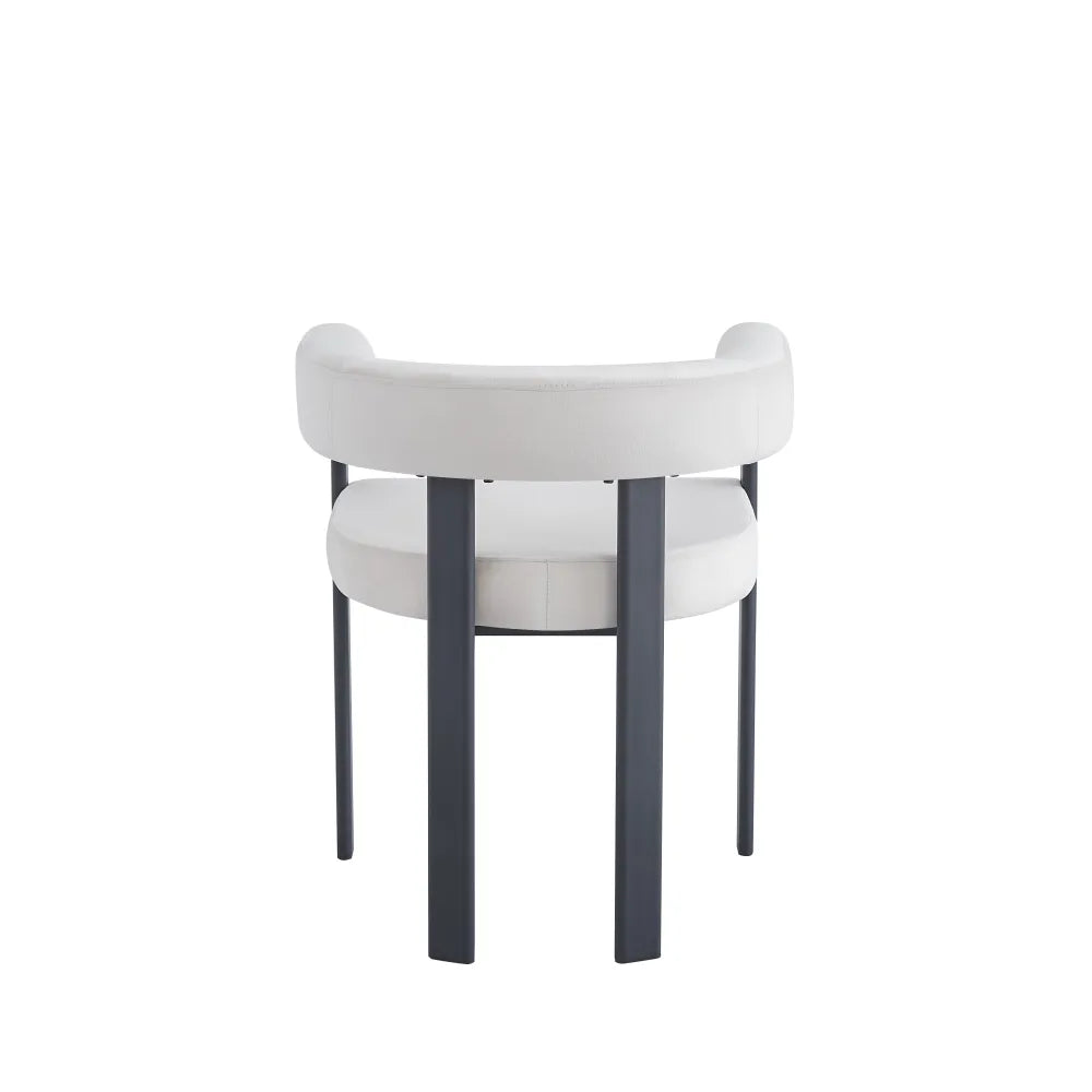 Chaise Vaiana pieds métal Noir Assise Velours beige avec pieds métal noirs