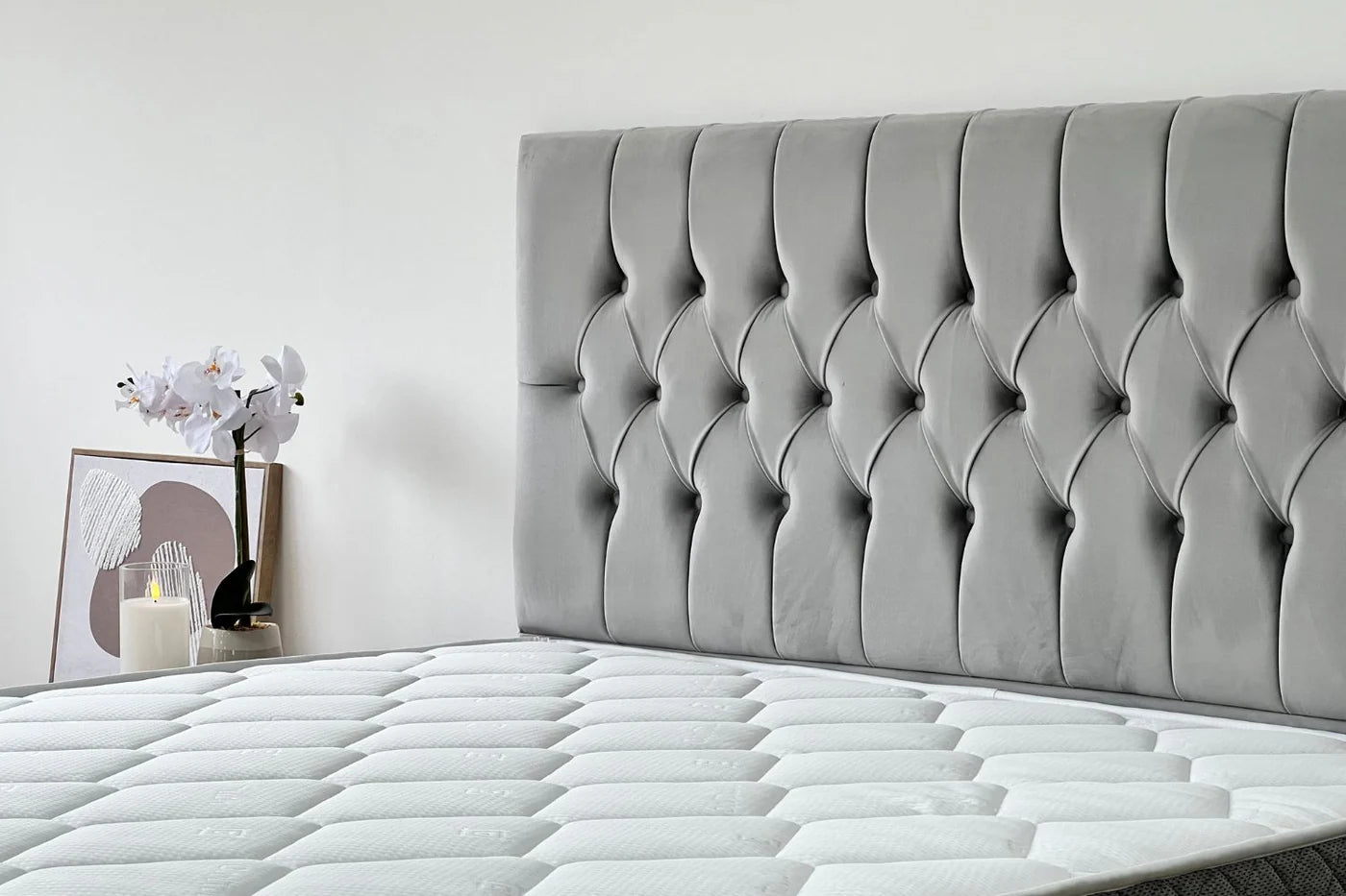 Lit Coffre Hugo Capitonnée Velours