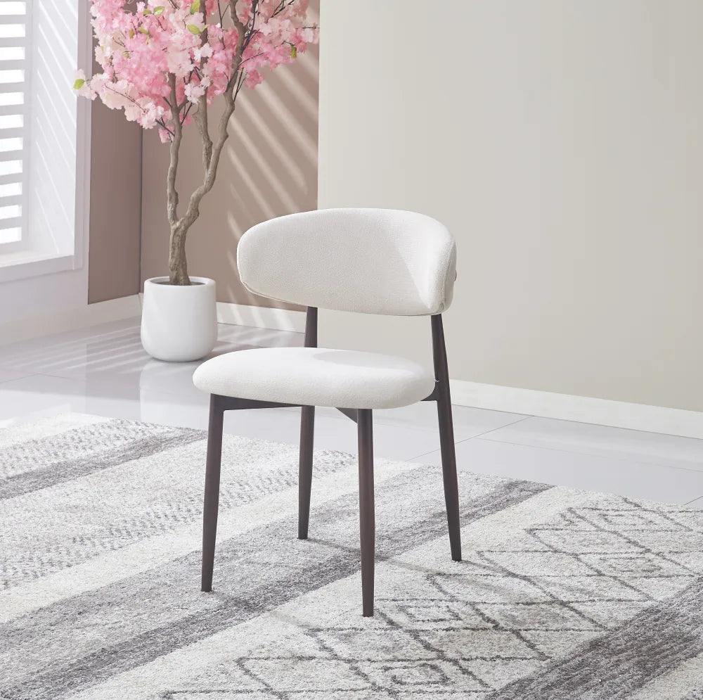 Chaise Lucile pied effet noyer grain beige