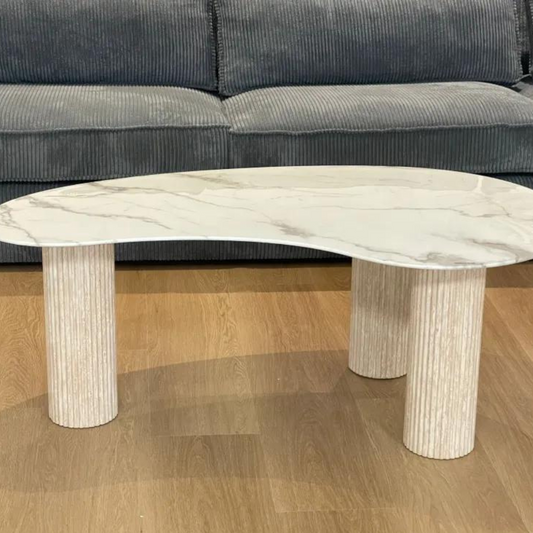 Table basse pylone marbre blanc pieds beige