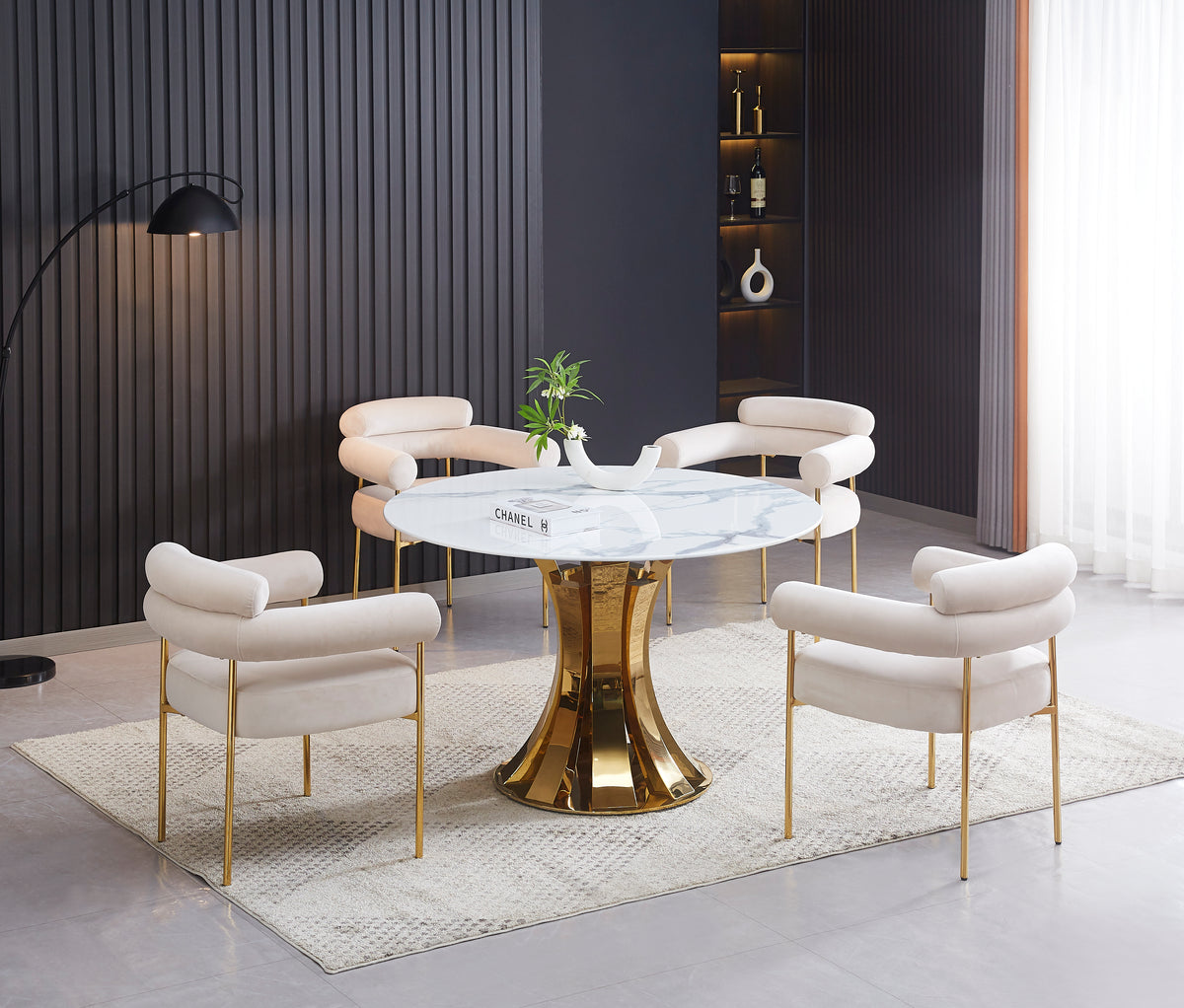 Chaise Avec Accoudoir Bulle pieds Gold Velours beige avec pieds dorés